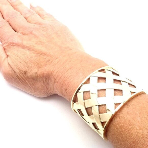 Authentic Verdura 18k Yellow Gold Criss Cross Wide Cuff Bracelet - Picture 12 of 13